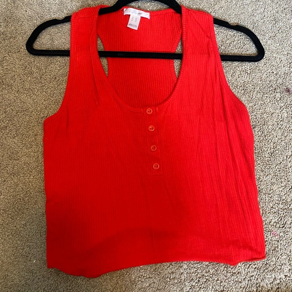 Red tank top - Picture 1 of 1